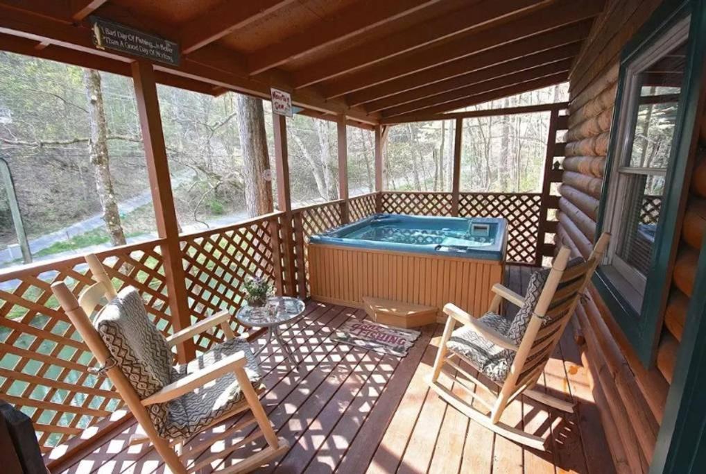 The Fishing Hole Cabin - Sage Vacations Gatlinburg Bagian luar foto