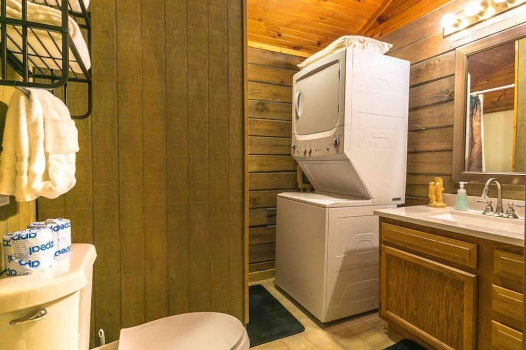 The Fishing Hole Cabin - Sage Vacations Gatlinburg Bagian luar foto